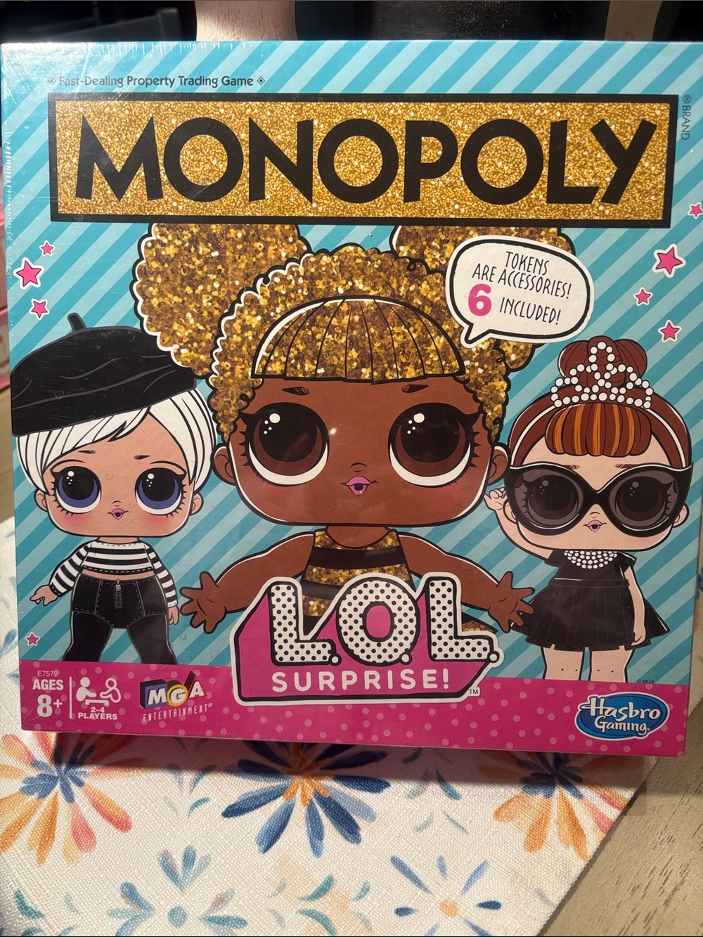 Hasbro MONOPOLY LOL Surprise! Board Game – Gold, Black, Aqua, Pink